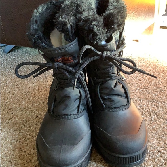 Sorel Shoes - Sorel boots! (Run small)